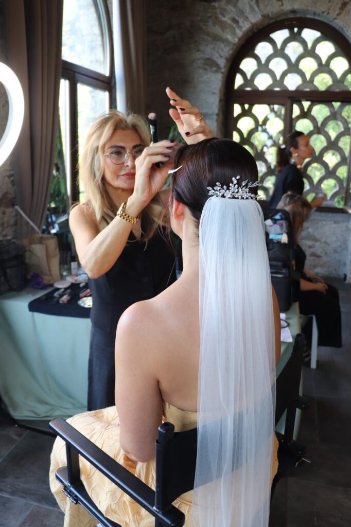 Acconciatura sposa con velo realizzata da Graniero Wedding